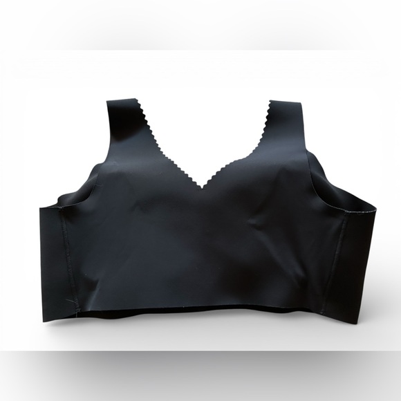 Evelyn & Bobbie Evelyn solid black bra. Sz. M - Picture 2 of 4